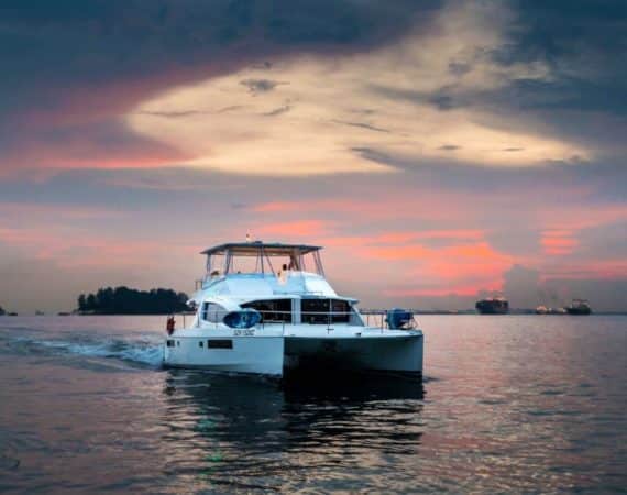 Yacht Valencia For Rental In Singapore