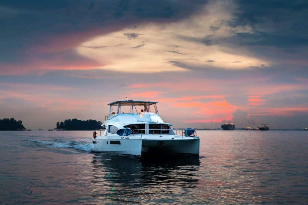 Yacht Valencia For Rental In Singapore