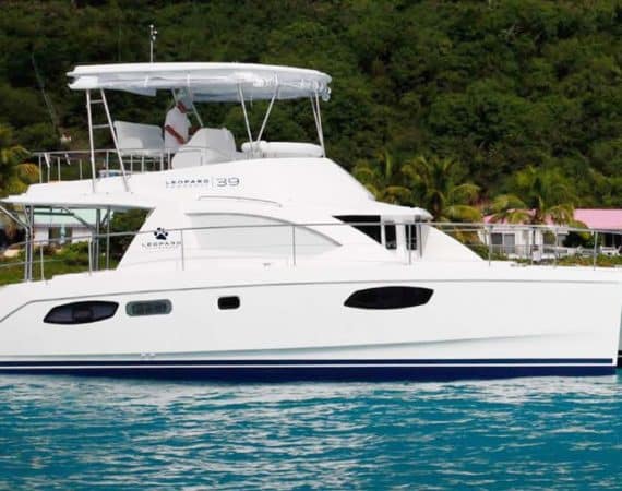 Yacht Victoria For Rental In Singapore