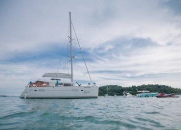 Yacht Ximula For Rental In Singapore