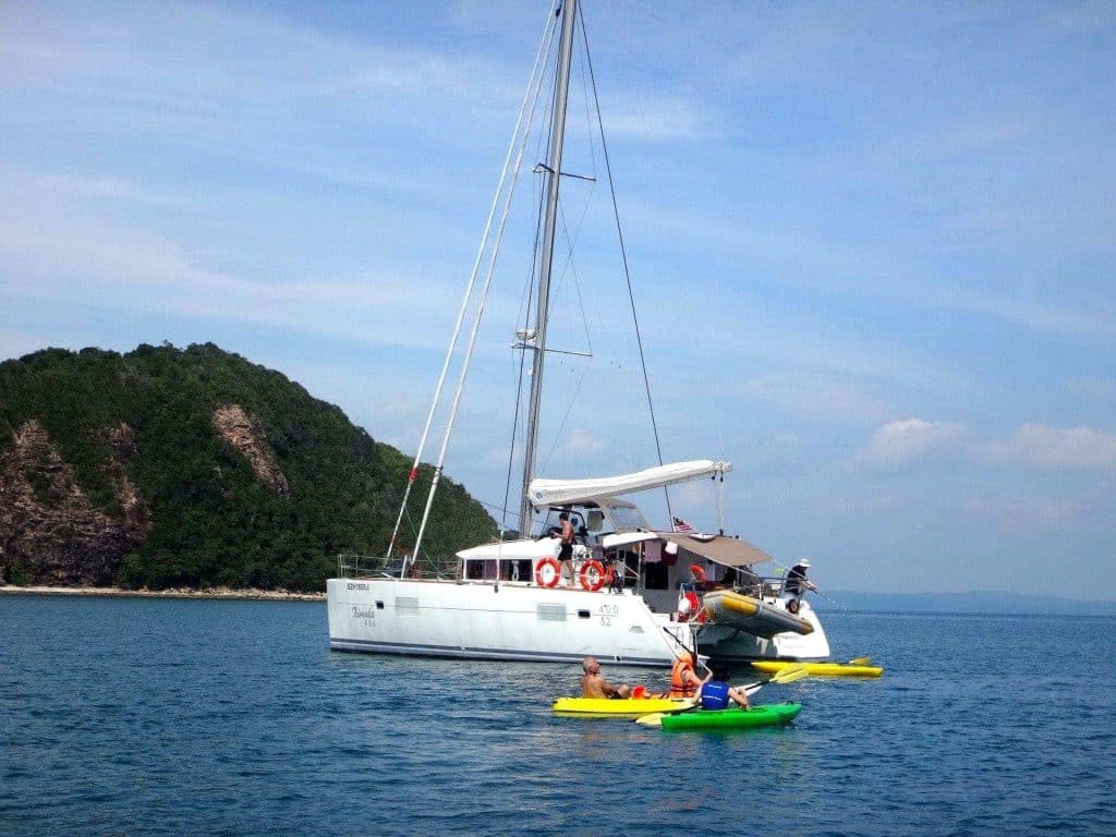 Yacht Ximula Kayak Activity