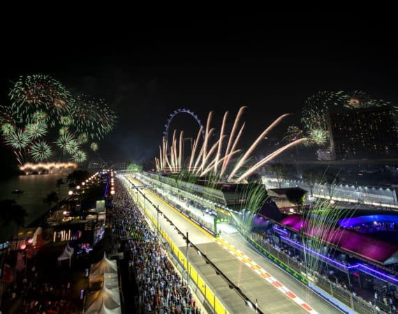 2019 FORMULA 1 SINGAPORE AIRLINES SINGAPORE GRAND PRIX Fireworks Yacht Rental