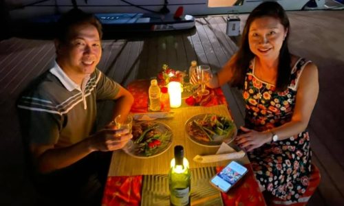Celebrating 25th Wedding Anniversary On Yacht Singapore