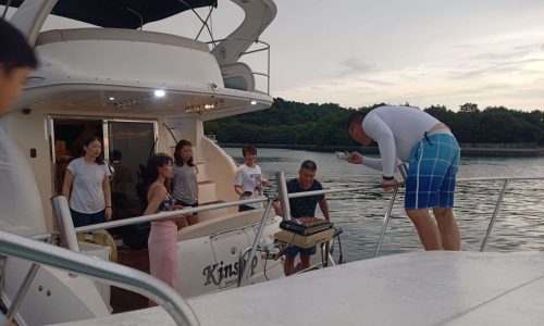 Fishing & BBQ on Yacht Charter - Friends & Family Gathering