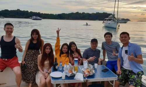 Yacht Charter Fishing Trip Group Photo
